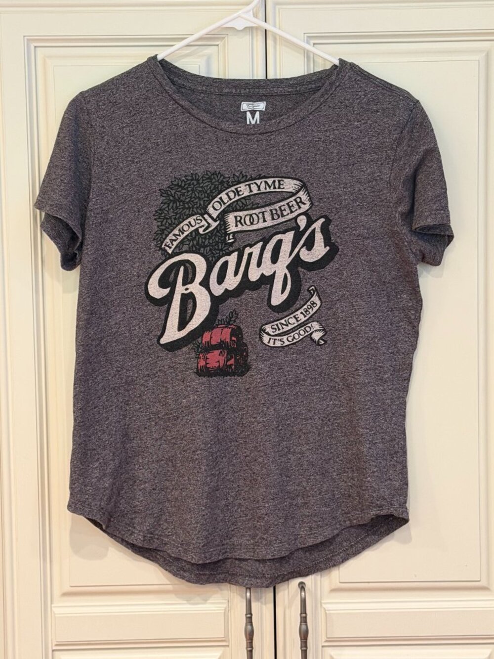 American Eagle Barq's Rootbeer T-shirt Size Medium